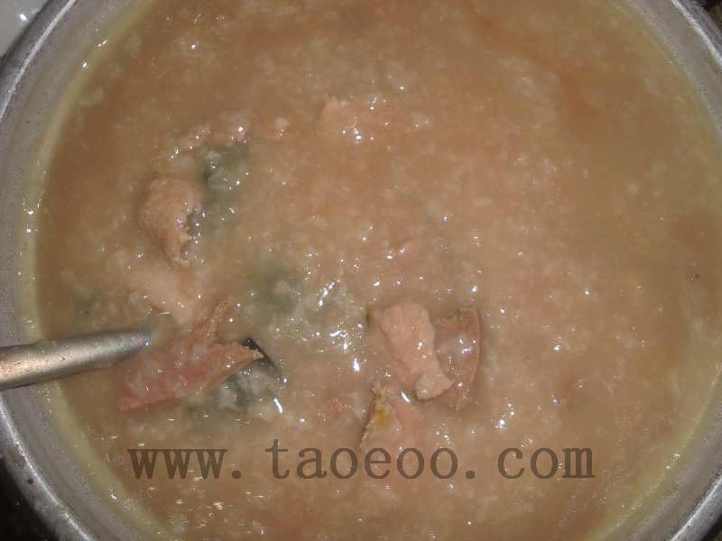 猪肝瘦肉皮蛋粥